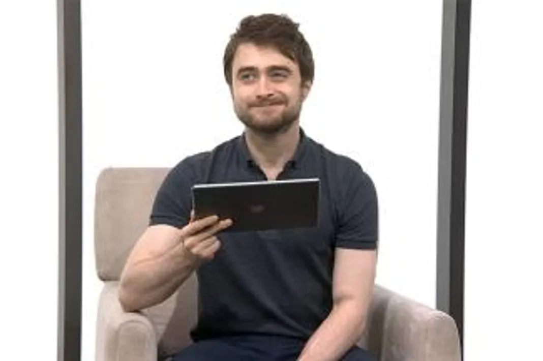 WATCH– Adorable Kids Convince Daniel Radcliffe To Give Away ‘Harry Potter’s Magical Secrets Daniel Radcliffe, Enterainment Weekly, 070616