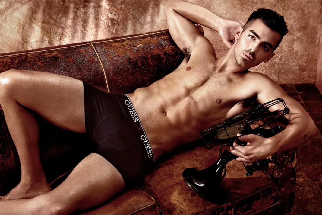 guess_yutsai_joejonas_031517_1275x850_3