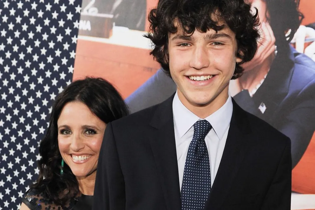 Julia Louis-Dreyfus&#39; Son Makes History with College Basketball Teammates