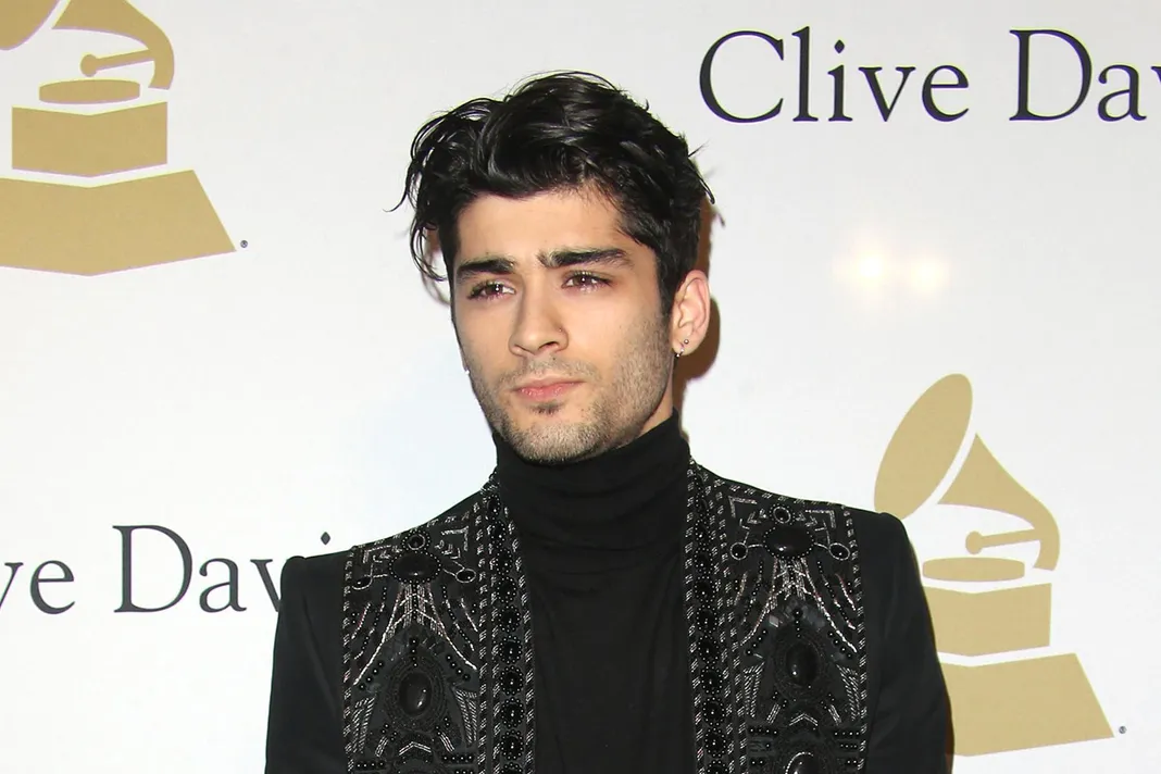 Zayn Malik still Reigns with Highest Solo Streaming Debut Out of One Direction - Hollywood.com