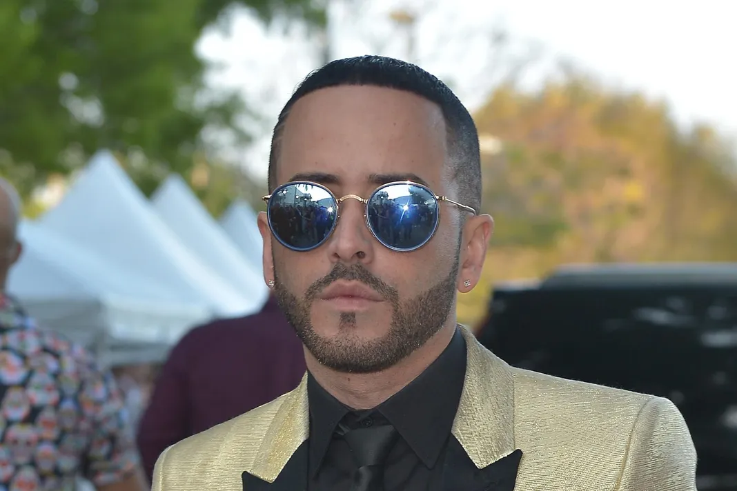 yandel launches mobile app interact with fans yandel launches mobile app interact with fans