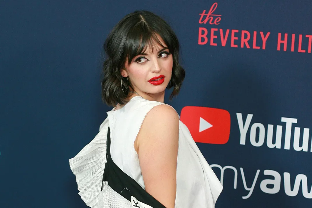 丽贝卡-Black_9th-Annual-Streamy-Awards-2019_2019