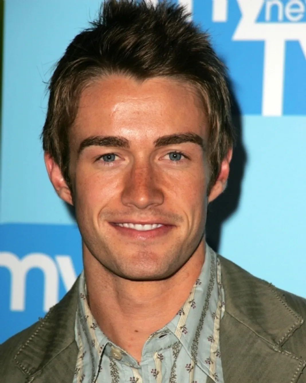 Robert Buckley