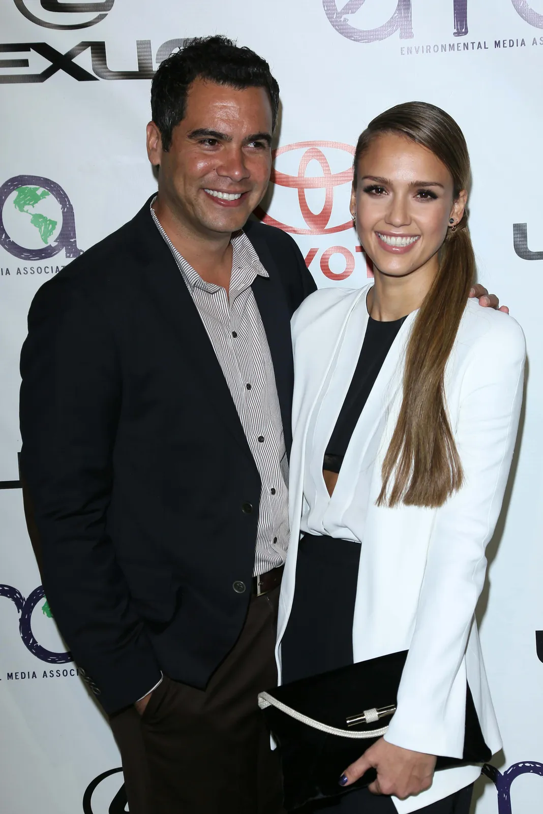 Cash Warren s wife