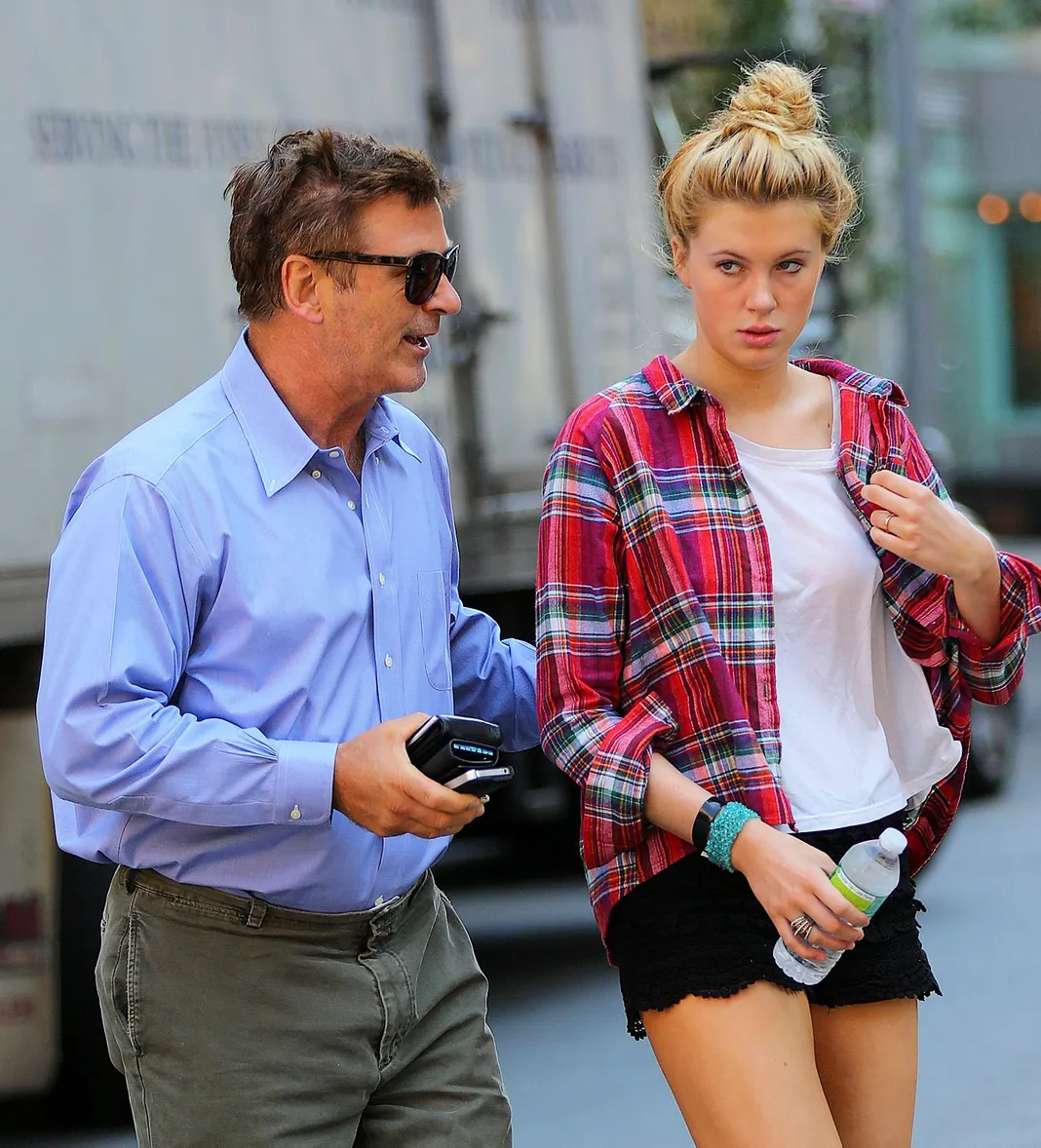 5 Reasons Why Alec Baldwin's Daughter Ireland Is Your New Role Model