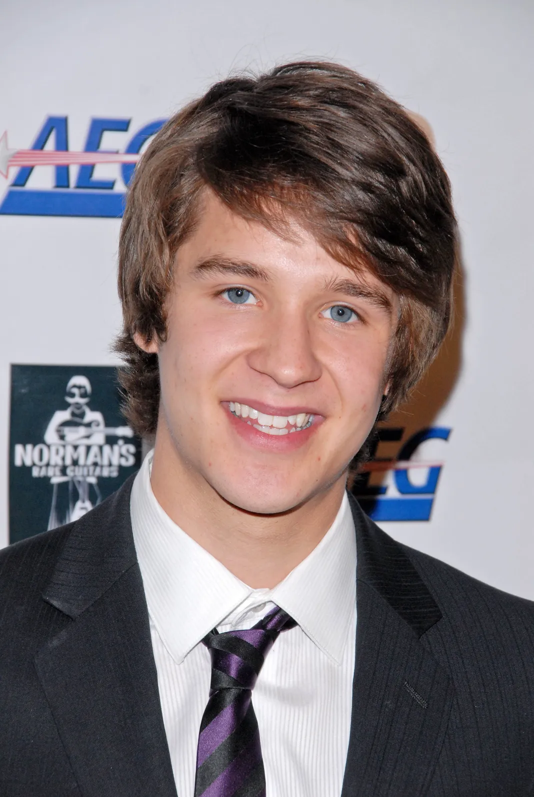 Devon werkheiser sexy images 72