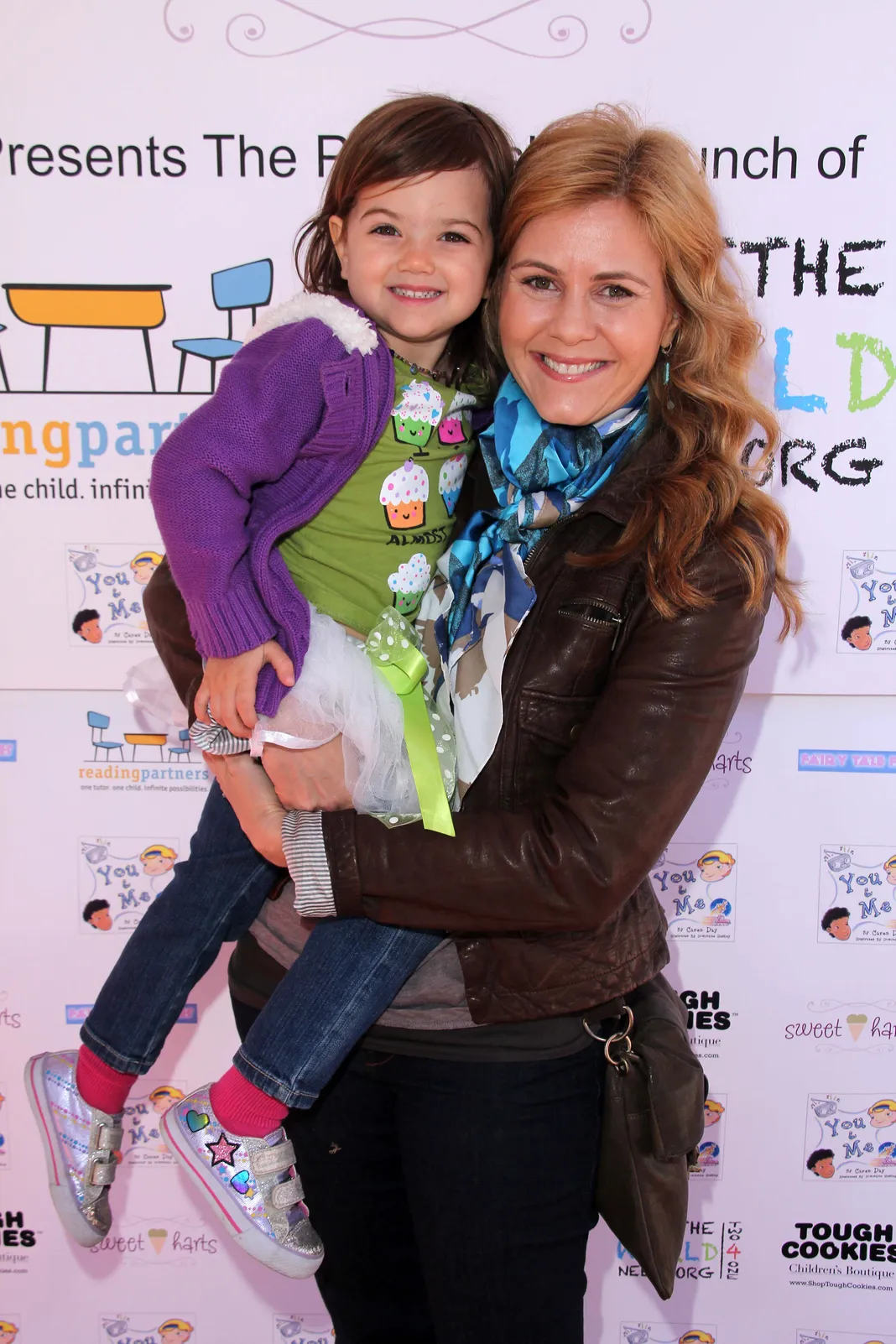 Article analysis of lynn smith betwixt and 06 picture