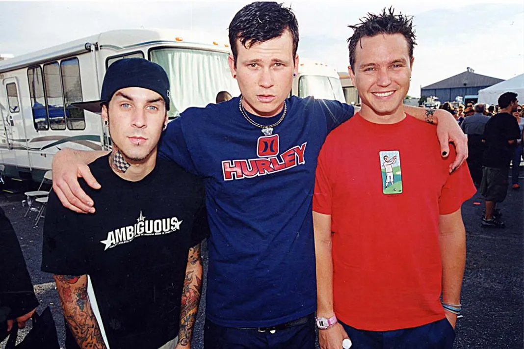 Blink 182, Mark Hoppus, Travis Barker, Tom DeLonge