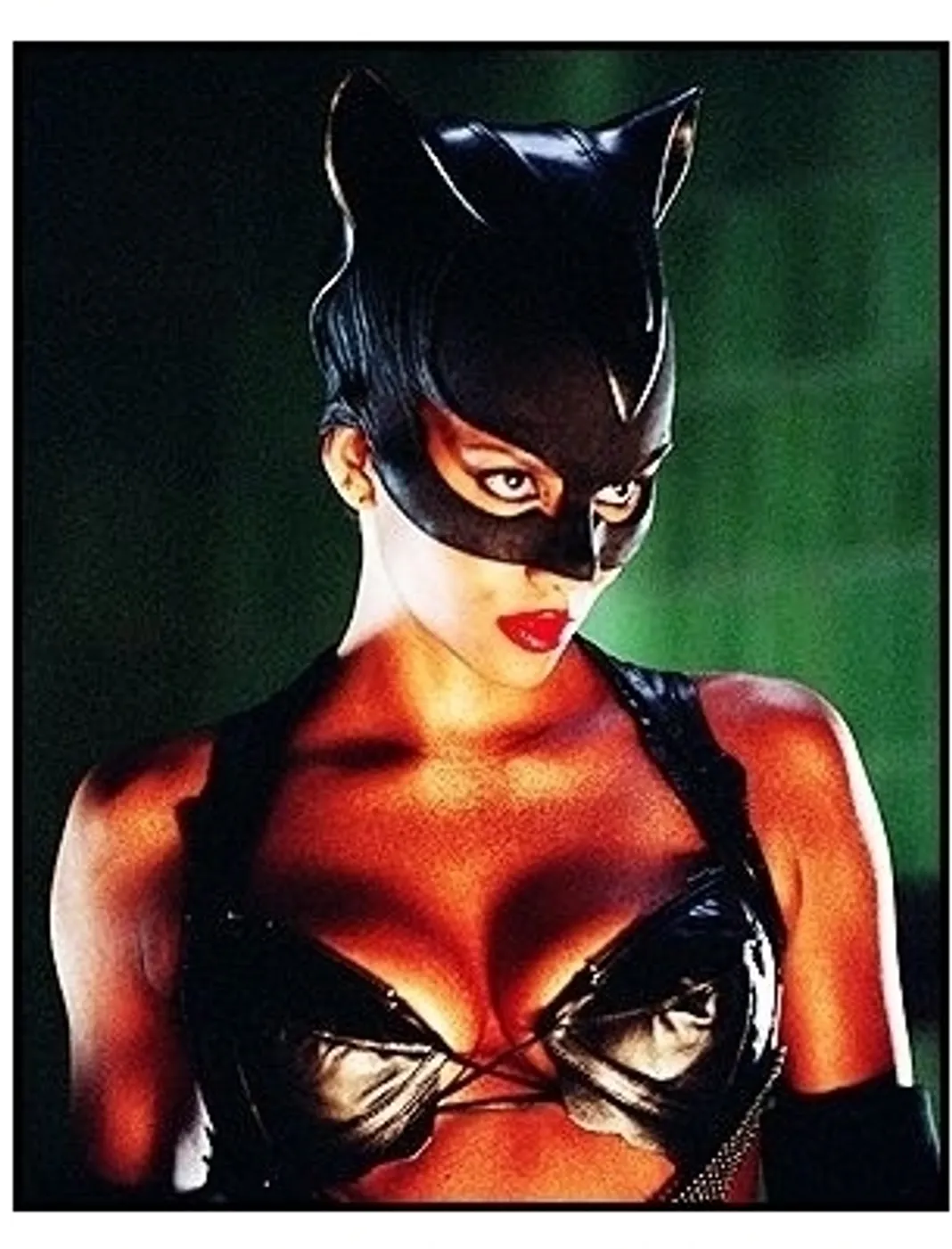 'Catwoman' Movie Still: Halle Berry "Catwoman" Movie Still: Halle Berry