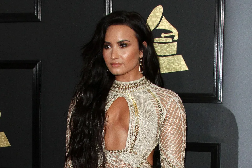 Demi lovato see through Clearance
