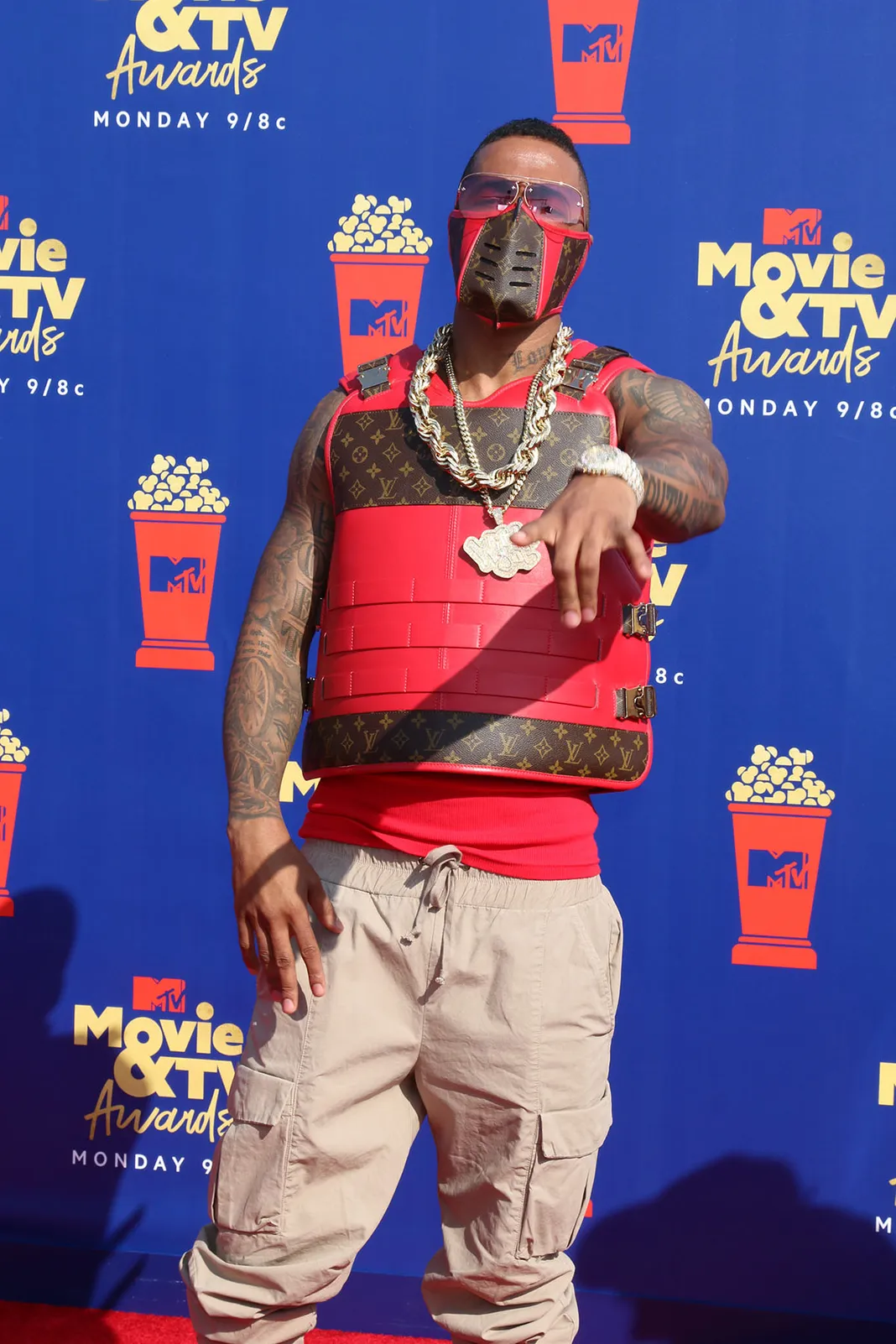 nick cannon vmas 2021 outfit